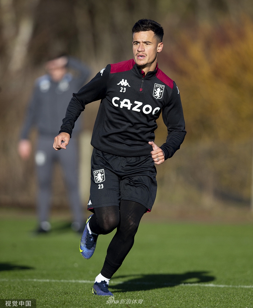 关于转会期阿斯顿维拉备战NBA总决赛；单刀错失细节曝光；质疑声仍在；医务组通报恢复的信息