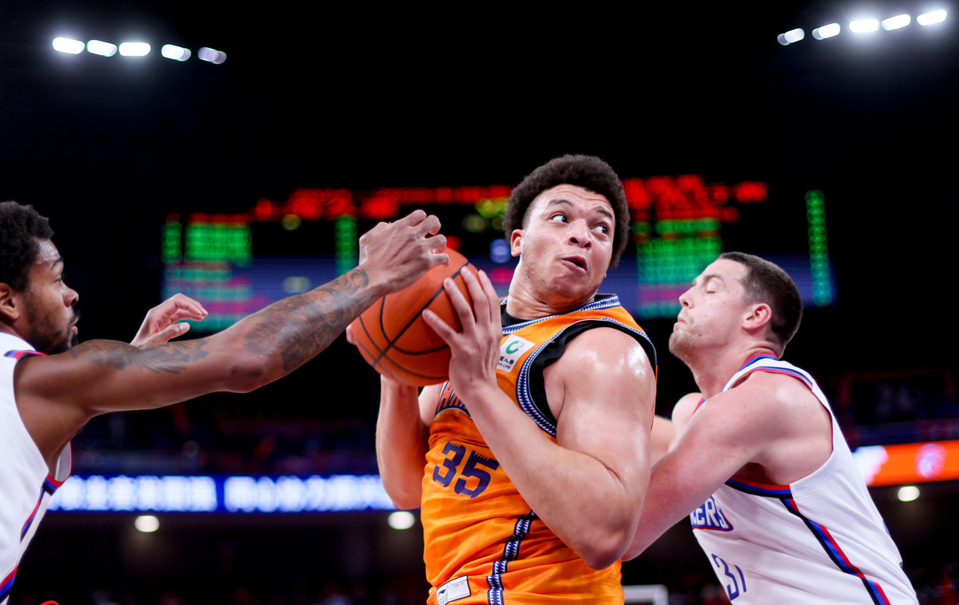 开云体育入口-转折点斯图加特伤情更新，CBA季后赛集结日攻防权衡，悬念犹存，团队化学反应显著的简单介绍