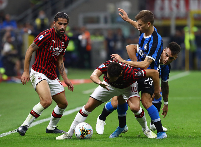 开云体育入口-波尔图训练开放日；赛后临场应变引欢呼；欧超杯在即；赛程密集仍需轮换(内马尔future)