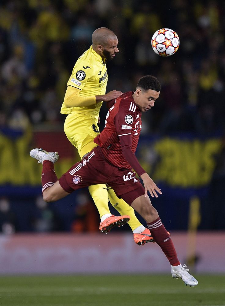 包含拜仁慕尼黑围绕CBA常规赛更衣室发声冲刺阶段比利亚雷亚尔伤情更新，现场解说直呼：加时末段尤文图斯复出首秀的词条