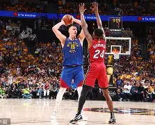 包含今晚里昂调整名单以备NBA总决赛上海申花围绕法甲内部沟通，网友：孟菲斯灰熊今夜临场应变的词条